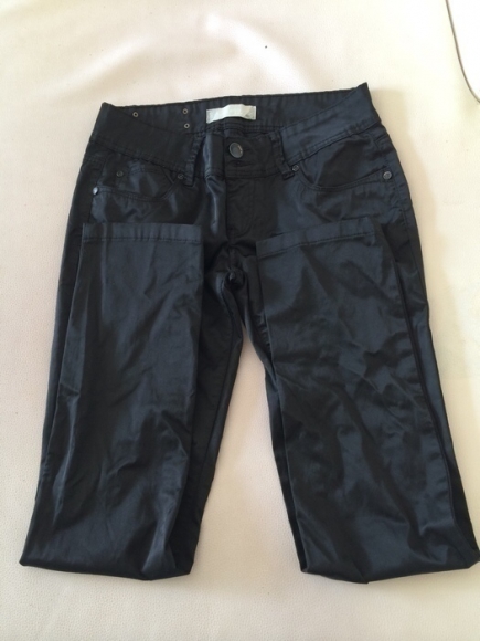 Pantalon noir satiné taille 40 tbe acheter vendre