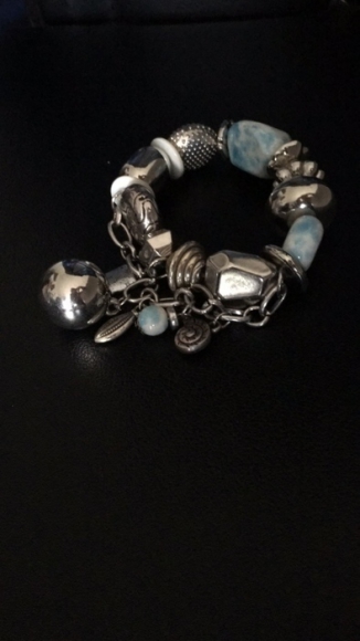 Bracelet fantaisie argenté et bleu clair acheter vendre