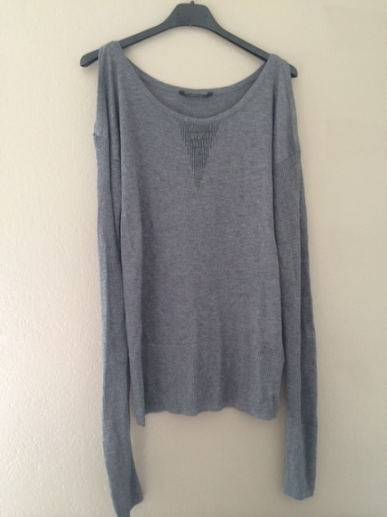 Pull fin gris Guess taille S acheter vendre