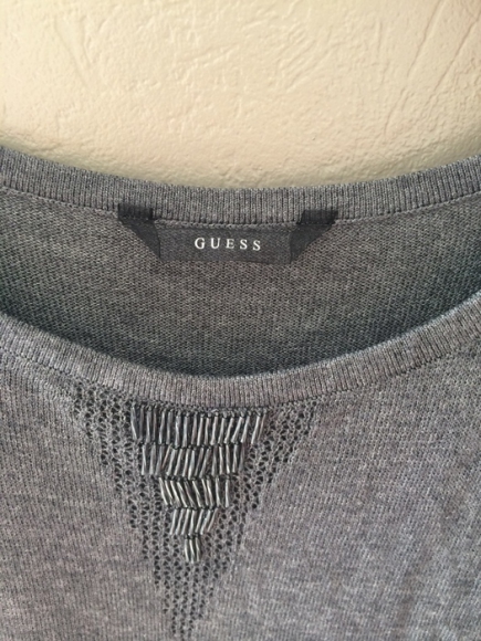 Pull fin gris Guess taille S acheter vendre