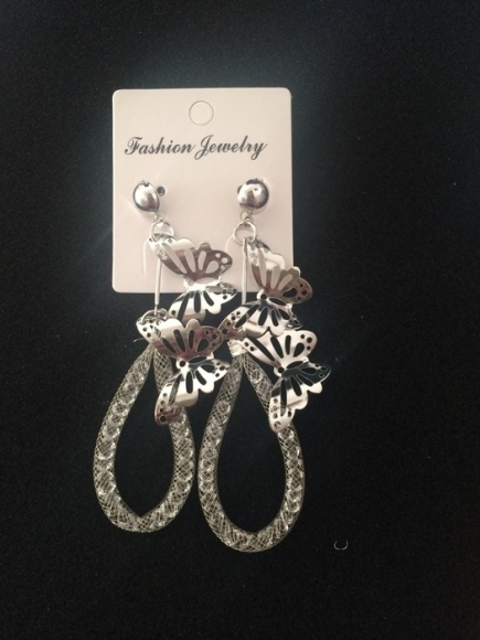 Boucles d'oreilles pendantes argentées neuves acheter vendre