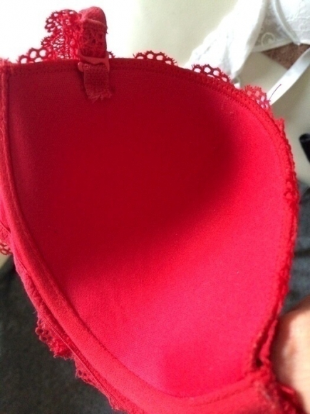 Soutien gorge rouge en dentelle VALEGE 85D acheter vendre