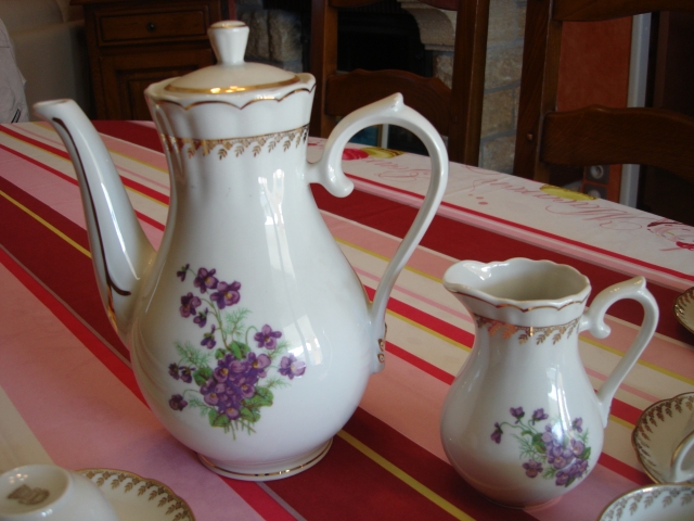  Service à café en porcelaine de Chauvigny acheter vendre