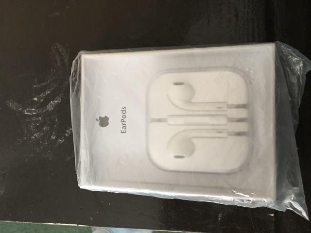 Ècouteurs Apple EarPods avec Télècommande et micro 100% origine  acheter vendre